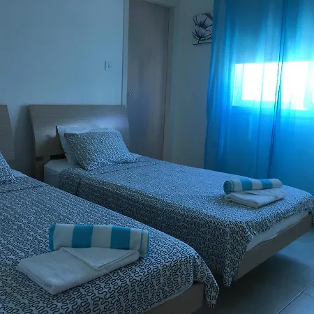 Palma 14 פרוטאראס